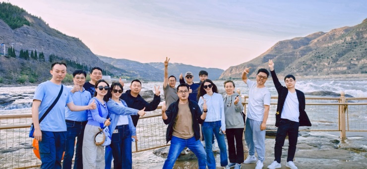 尋紅(hóng)色記憶  汲奮進力量 | 2024四川瑞康主題團建活動