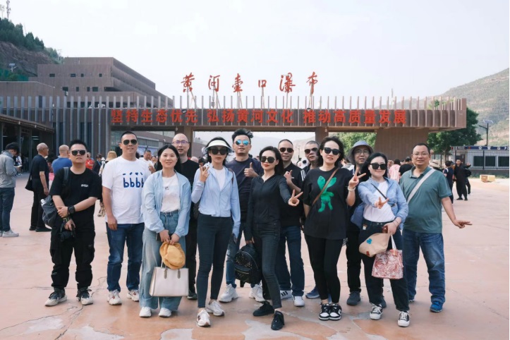 尋紅(hóng)色記憶  汲奮進力量 | 2024四川瑞康主題團建活動